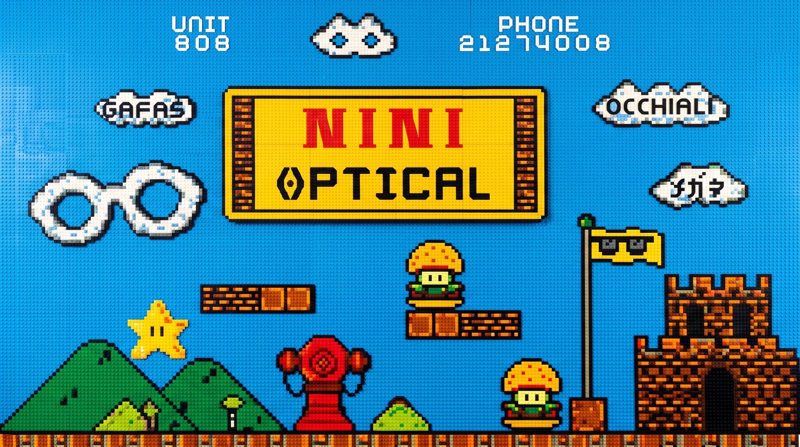 Nini Optical 店內 LEGO 像素藝術牆